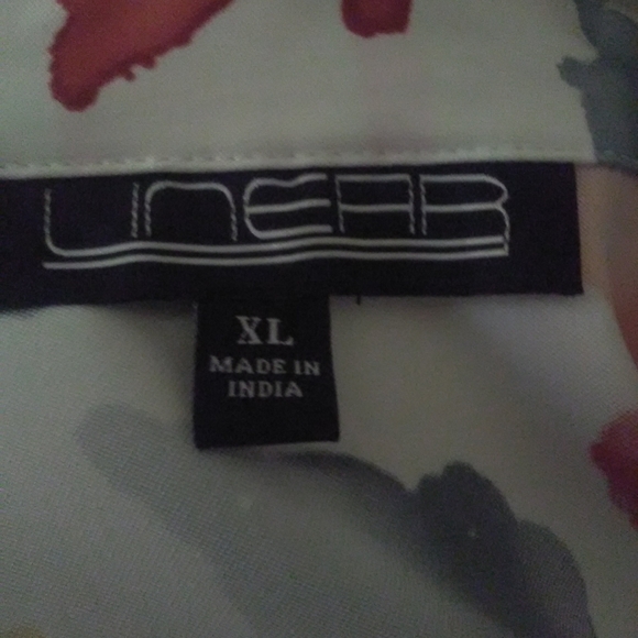 BNWOT LADIES SZ. XL SATINY FLORAL BLOUSE BY LINEAR W ZZ/ TOP POCKETS - Picture 4 of 4